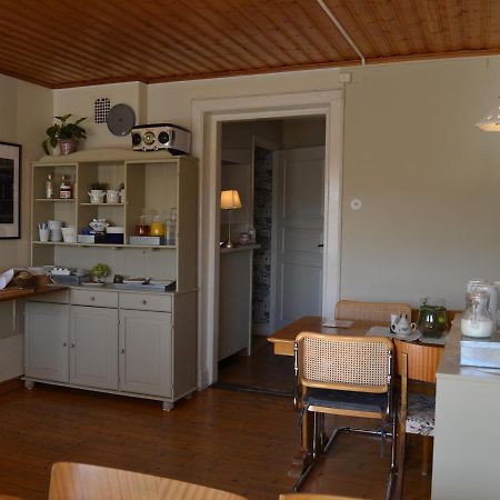 Lilla Hotellet Bed & Breakfast I Alingsas Bagian luar foto