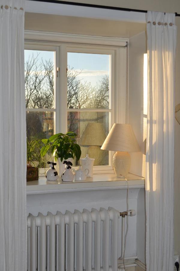 Lilla Hotellet Bed & Breakfast I Alingsas Bagian luar foto