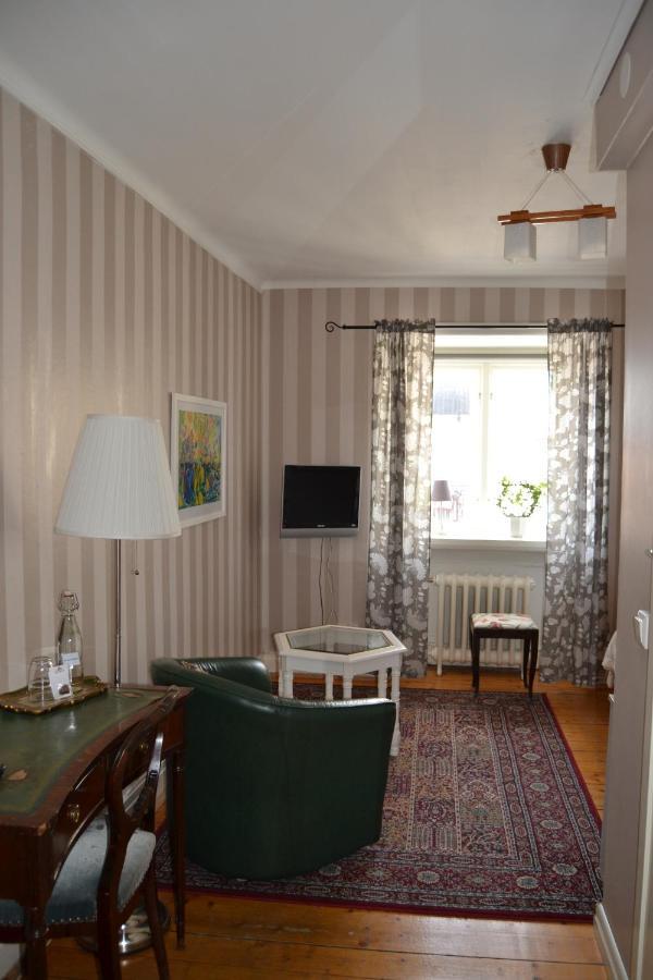 Lilla Hotellet Bed & Breakfast I Alingsas Bagian luar foto