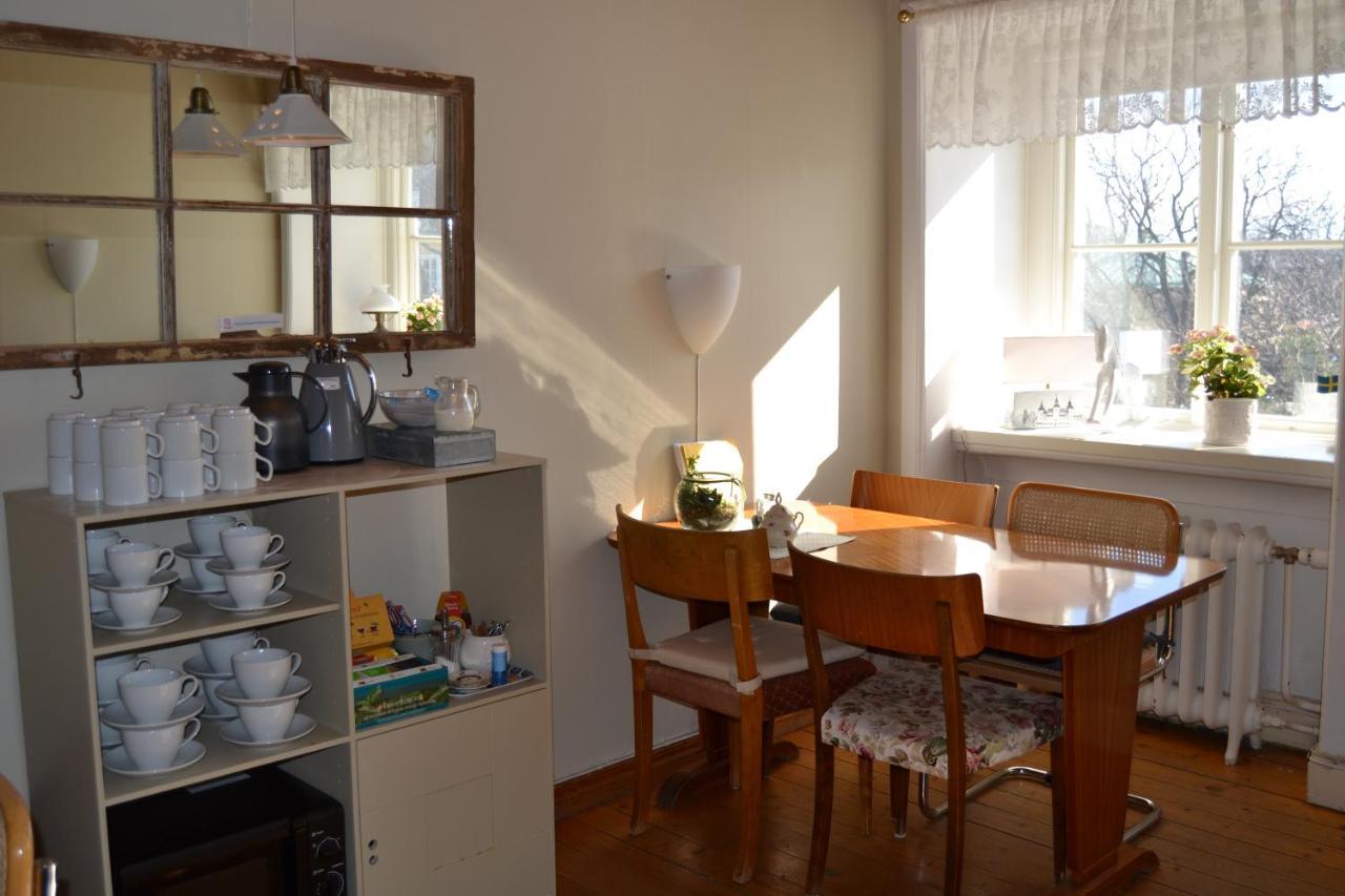 Lilla Hotellet Bed & Breakfast I Alingsas Bagian luar foto